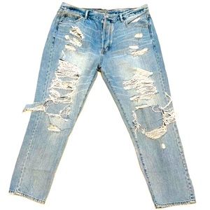 American Eagle Outfitters High Rise Distressed GF
